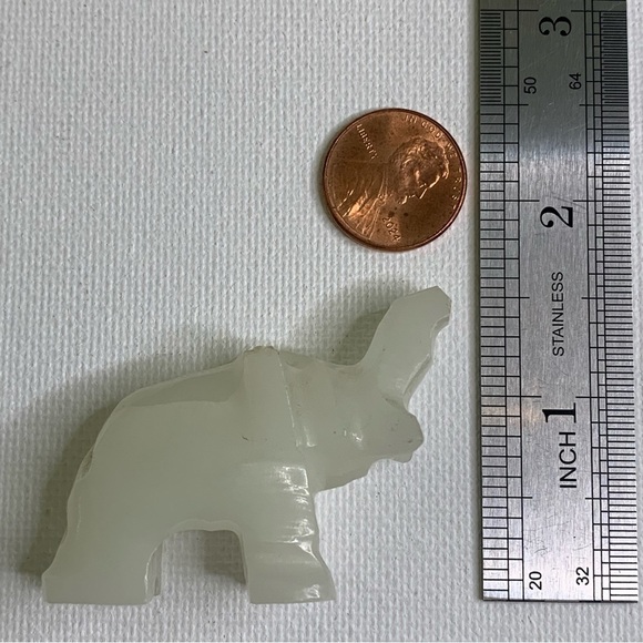Natural Calcite Carved Elephant Figurine Crystal Pachyderm Carving Figurine 2" - Picture 10 of 11